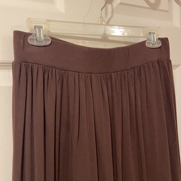 Love Moschino Flowy Brown Skirt with Cutout Detail - Picture 4 of 11